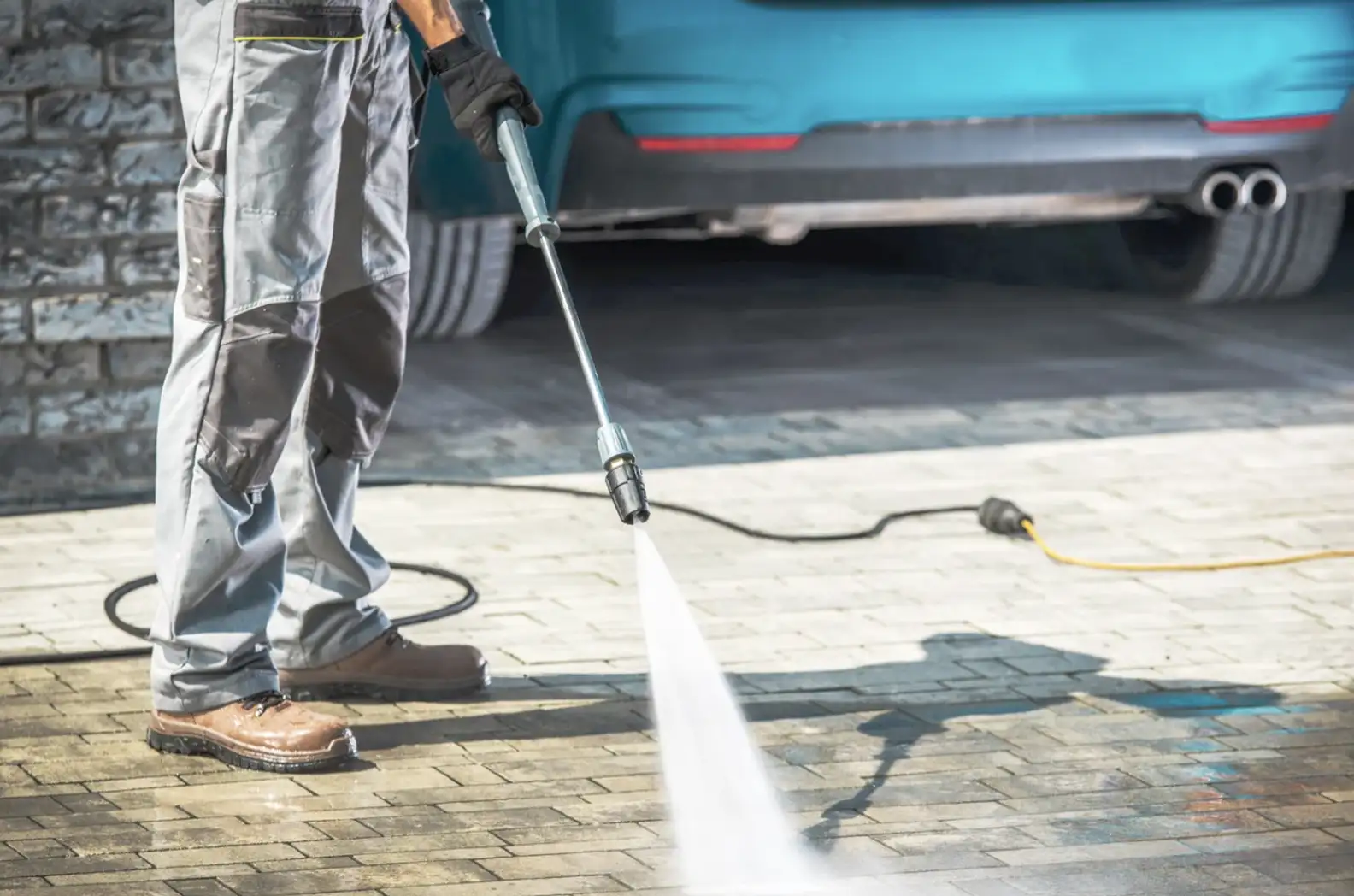Traditional Driveways cleaning driveway before selling